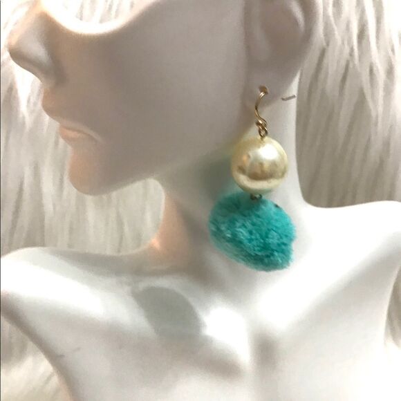 Turquoise Pom Pom earrings - Picture 1 of 2